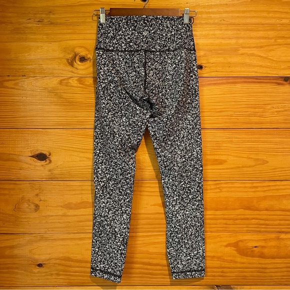 Lululemon Wunder Under High Rise 7/8 Leggings Daisy White Black 6 W5AOXS NWOT - Picture 3 of 10